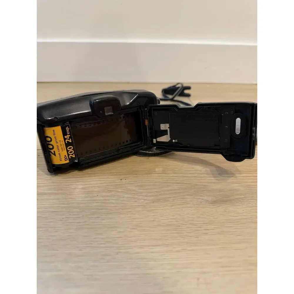 Canon Sure Shot Z115 35mm Film Camera Working